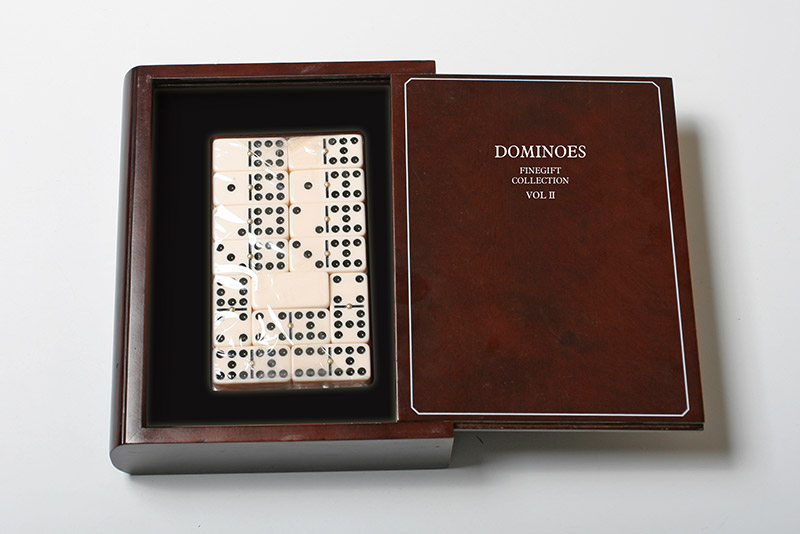 LF19228 Игра настольная "Домино"