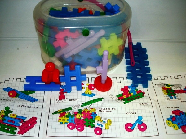 M-2 Конструктор "Малыш-2" 70 деталей