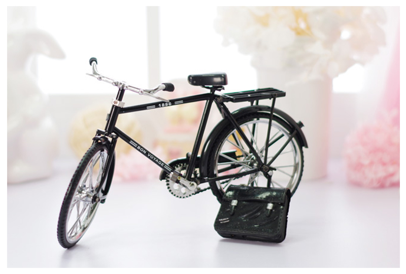 Велосипед с зажигалкой (черный)