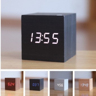 VST869 Часы Кубик