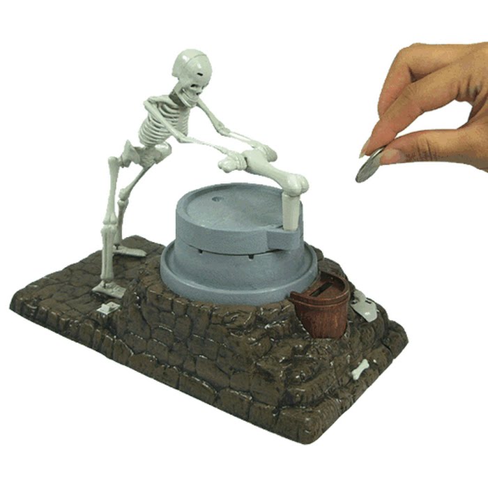 7510-C Копилка интерактивная "Zombie"