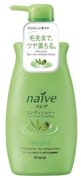 Бальзам-ополаскиватель для нормальных волос восстанавливающий Kracie Naive с экстрактом алоэ и маслом виноградных косточек, 550 мл
